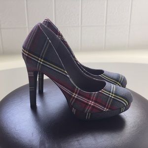 Plaid Platform Pump